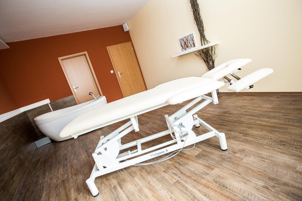 Garni Hotel Trebon Luaran gambar