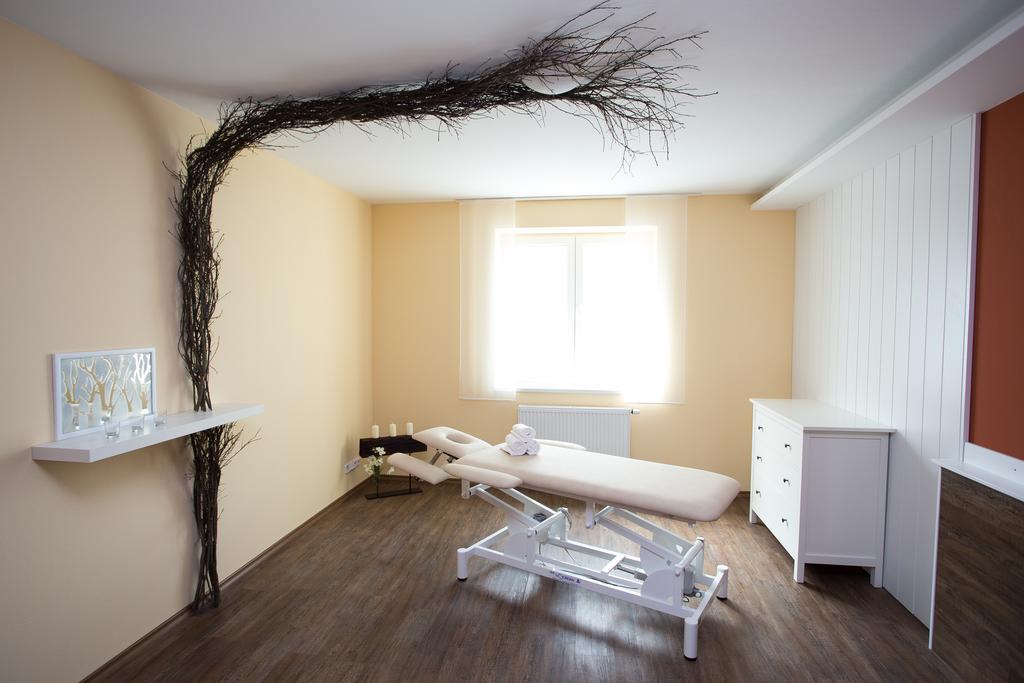 Garni Hotel Trebon Luaran gambar